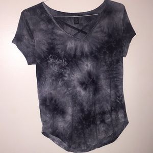 Black & Gray Patterned Short sleeve Tee